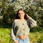 Margo, 20